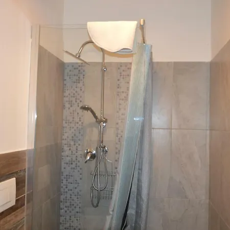 Apartament Piazzale Lugano Mediolan